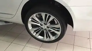 Задние колёса поворачивают