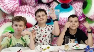 МАРМЕЛАДНЫЙ ЧЕЛЛЕНДЖ ! В комнате пауки и жабы 😱😱