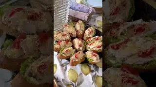 Я в отпуске… и муха тоже в отпуске, зараза такая….
