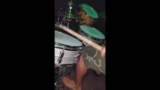 Slingerland 1 Ply Snare - 5x14 and Ludwig Acrolite - 5x14