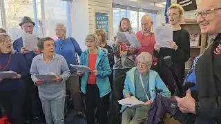 Jodie Vinalls' singing groups at Sparks in Portsmouth 18/4/2024