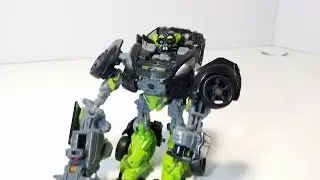 Transformers DOTM deluxe class skids