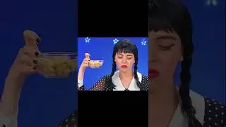 Ручной пирожок.
