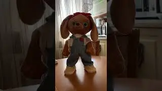 Вики ( кошечки собачки) танцует поет говорит фразы и стихи