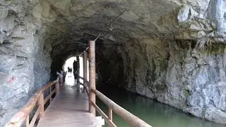 Caminhando no Túnel do Parque Tanguá - Curitiba - Pr.
