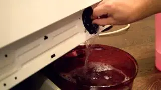 Ariston Hotpoint Хирург ремонтирует помпу (сливной насос) fHD