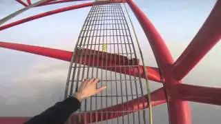 dare devil russians climbing Shanghai Tower