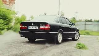 БМВ на яме, дал угла!