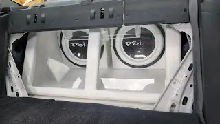 Honda civic with custom psi subwoofers on 2 psi 5ks 6thorder