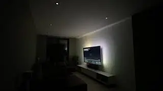 Philips Hue TV & sync box with 8 Philips Hue downlight on a Dolby trailer