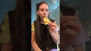 Что это ты ешь?😳