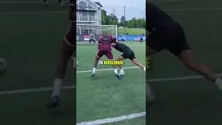 This is how you beat a defender 1V1 #football #soccer #footballtraining