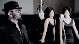 Dave Stewart - Xmas Is For Lovers HD (Original christmas song written & recorded by Dave Stewart)