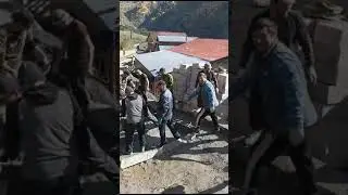Джамаат Шаитлинского АСП, помогает погорельцу из селения Китури! Вот она сила единства и братства!