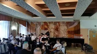 ЗА ОКНОМ ЧЕРЕМУХА КОЛЫШЕТСЯ.  Русская народная песня