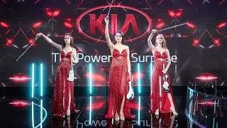 Kia Motors Auto Expo 2020 India. Stefaniya Violin Show (4K)