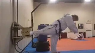 11 board break  - wood board breaking