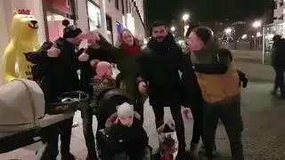 С Рюзгаром Аксой звездой фильма «Чёрная Любовь»