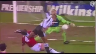 LAS MEJORES PARADAS DE PETER SCHMEICHEL