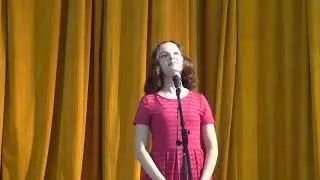 "Майский вальс" исполняет ученица 8 класса