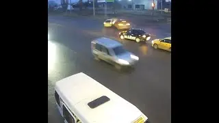 Авария на опасном перекрестке в Волгограде | V1.RU