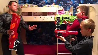 Nerf Game: Папа забрал телефоны и устроил нерф сражение!