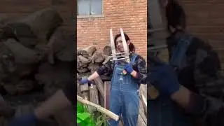 Необычная ручная пила с двойным лезвием