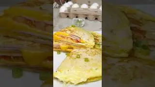 Breakfast tortilla omelette #food #breakfast #eggs #cheese #ham