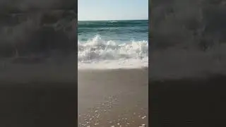 ШУМ ВОЛН АТЛАНТИЧЕСКИЙ ОКЕАН ПОРТУГАЛИЯ PORTUGAL OCEAN WAVES #shorts #waves #ocean #океан #portugal
