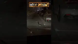 Бедный, стоит среди дороги❤️😓 