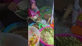 Gado Gado Pasar Malem Lontongnya Lembut - Pembeli Rela Antri