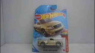 Hot Wheels '99 Ford F-150 SVT Lightning unboxing and review