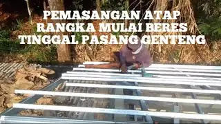 Pemasangan Reng over steck ampig sekolahan