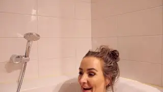 Ik gooide al mijn oude Lush Bathbombs tegelijk in bad