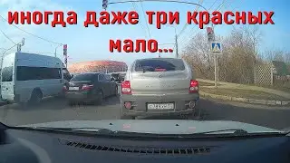 Встретились два и оба по встречке.