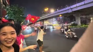 Chúc Mừng Đội Tuyển Bóng Đá Việt Nam