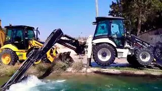Hidromek 102S Bekoloder Kulanan Ustalarımız Makinelerini Banyo Yaptırıyor