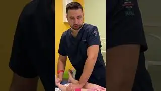 Массаже девочки с ДЦП
