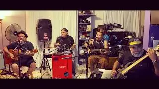 El Tony Desk presenta Tonta  canción  de amor 2  versión acústica.!!