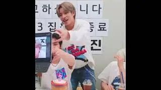 the way he got panicked bc of the photo🤣🤣 | #ENHYPEN
