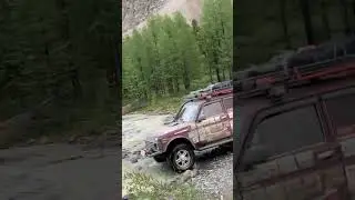 Брод горной речки.