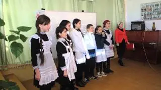 Ленинаульские школьники поют 
