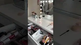 Vanity reset🌷🤍 #organization#vanity#vanitymirror#vanityorganizing#feedshorts#feed#clean#reset