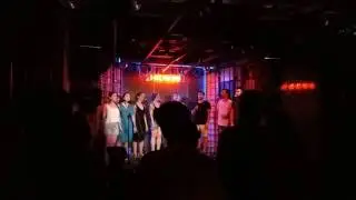 Voces del más aca en Intruso Bar