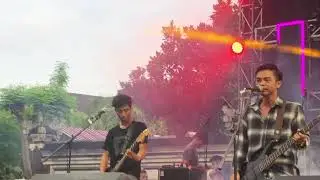 The Effortless Live Cover Navicula Mafia Hukum