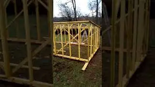 ma serre en bois (vidéo #1)