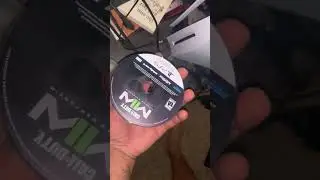 How to put PS5 disc in Playstation 5 #4k #ps5 #howto #gaming #gamingpc #gamingpcbuild #me #ps5share