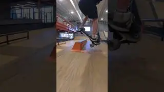 Summerboard Boardslide