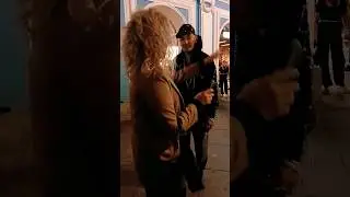 ПИТЕР ❤️МАЙКЛ ТАНЦУЕТ🤗 НА НЕВСКОМ ПРОСПЕКТЕ ❤️