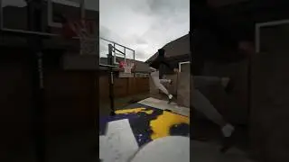 How middle school kids be dunking now…🤣
